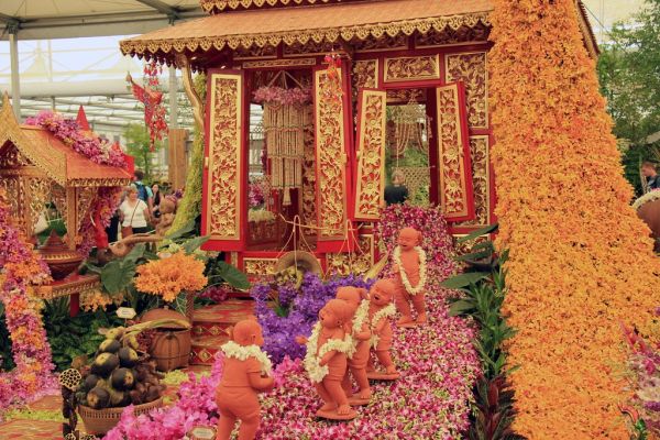 🌺 Day 4: Nong Nooch Garden + Alcazar Show