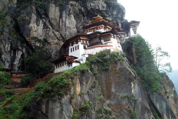 🚙 Bhutan by Road: Phuentsholing Entry