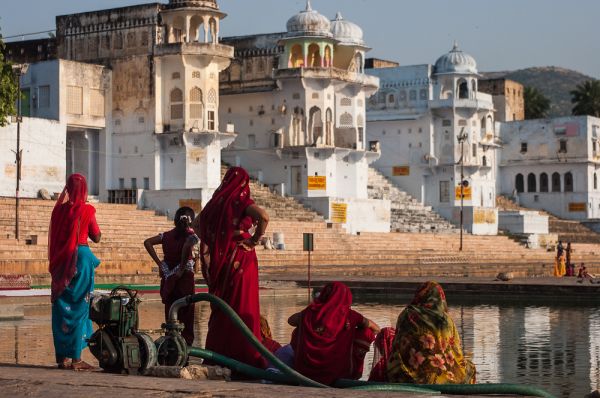 🚗 Day 3: Jaipur → Jodhpur (via Pushkar option)