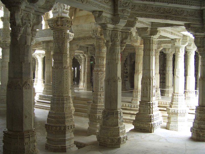 🚗 Day 5: Jodhpur → Udaipur via Ranakpur
