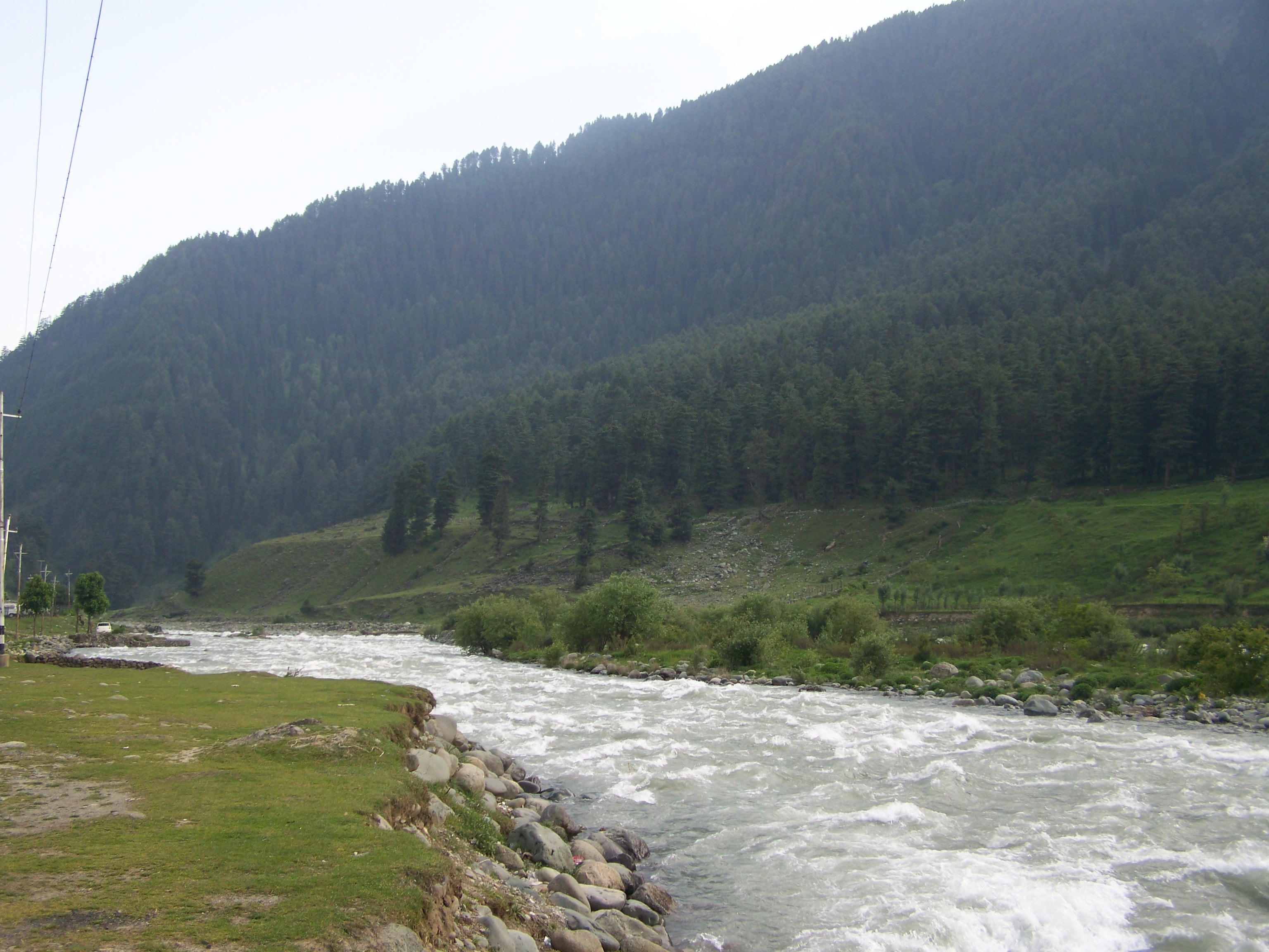 🌲 Day 4: To Pahalgam (Overnight)