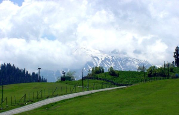 🌄 Day 4: Gulmarg Morning → Pahalgam