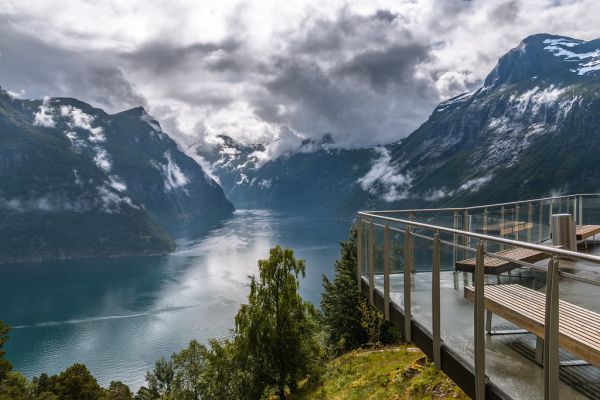 🚗 Day 3: Bergen → Geiranger (Grand Fjord Drive)